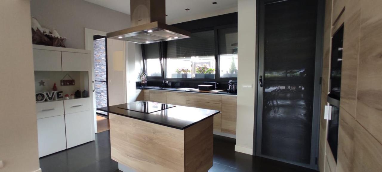 Ikasmendi Villa Rentería Екстериор снимка